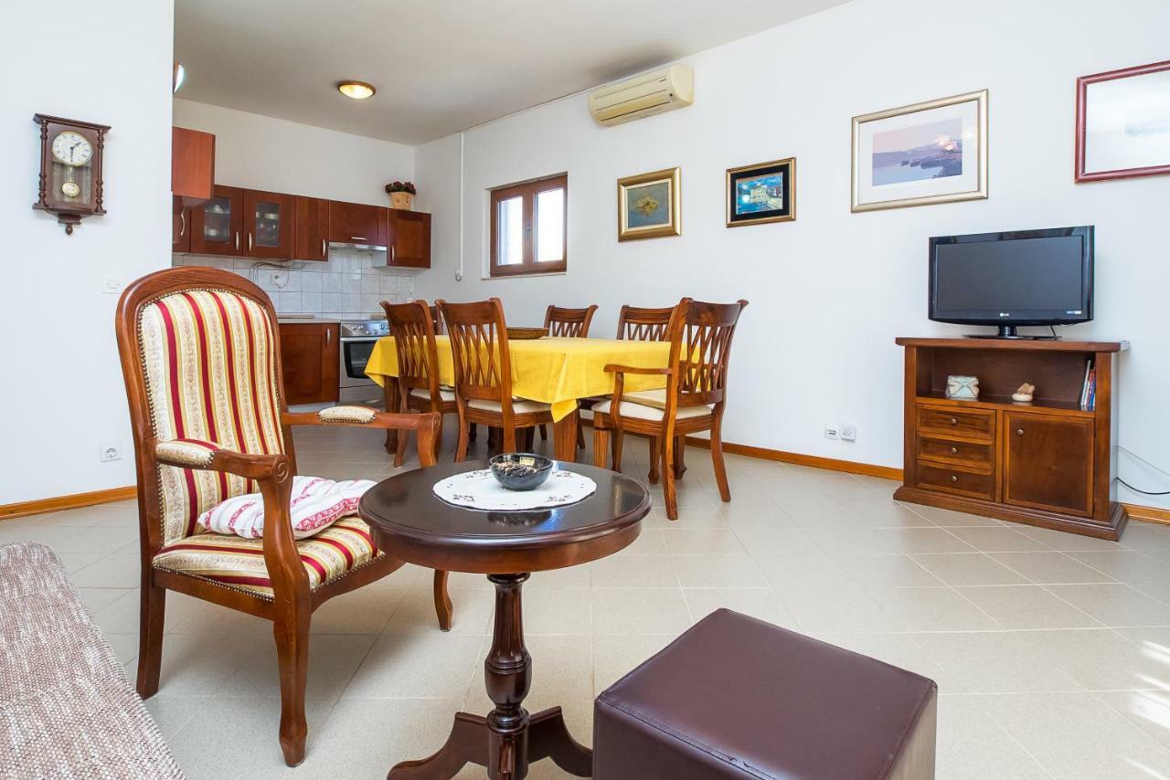 Apartment Olivera Trogir Luaran gambar
