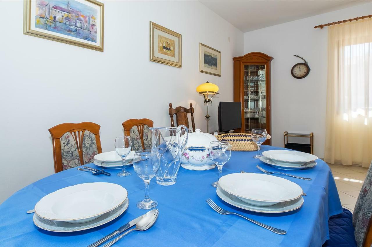 Apartment Olivera Trogir Luaran gambar