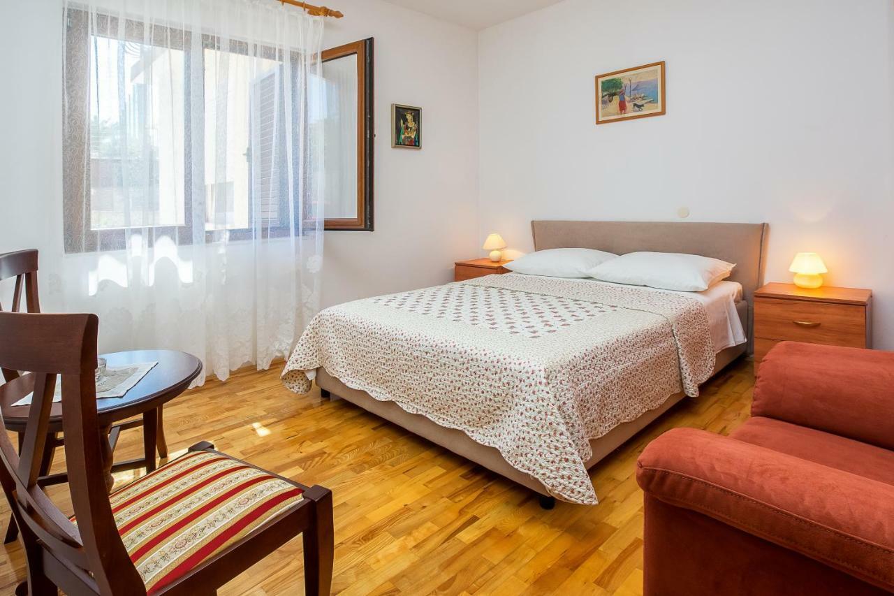 Apartment Olivera Trogir Luaran gambar
