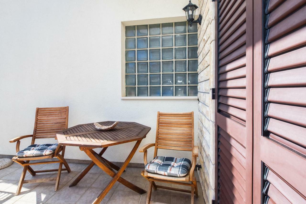 Apartment Olivera Trogir Luaran gambar