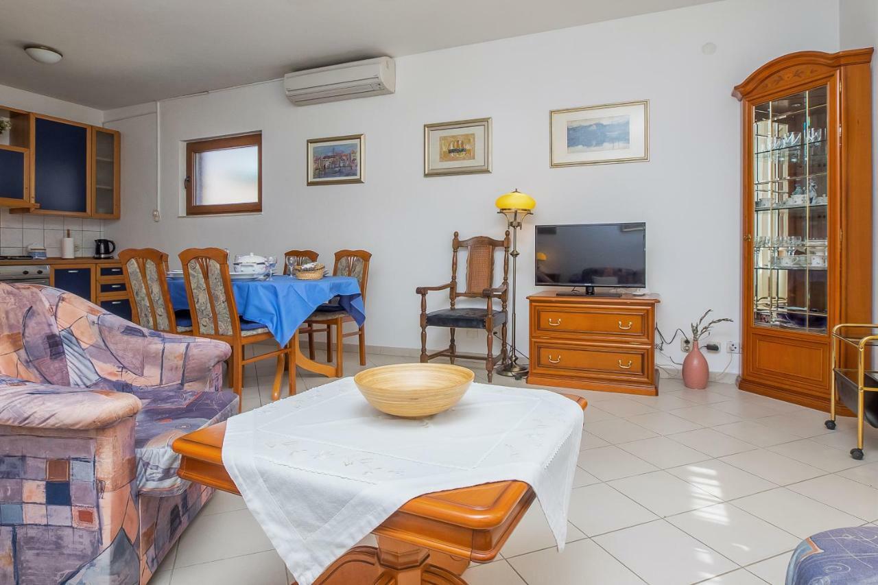 Apartment Olivera Trogir Luaran gambar
