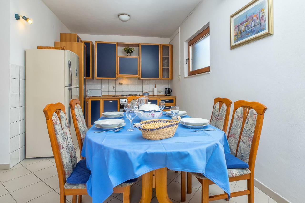 Apartment Olivera Trogir Luaran gambar