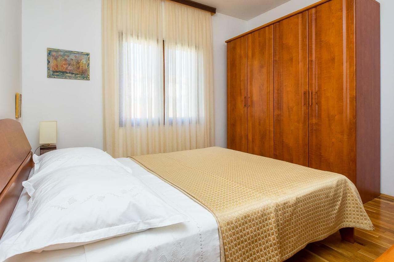 Apartment Olivera Trogir Luaran gambar